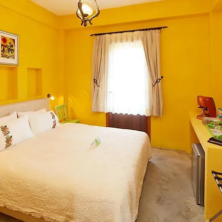 Aya Yorgi Hotel *